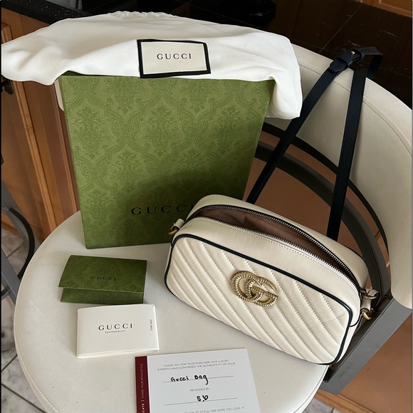 Gucci bag Crossbody brand new with box!! - Picture 9 of 17